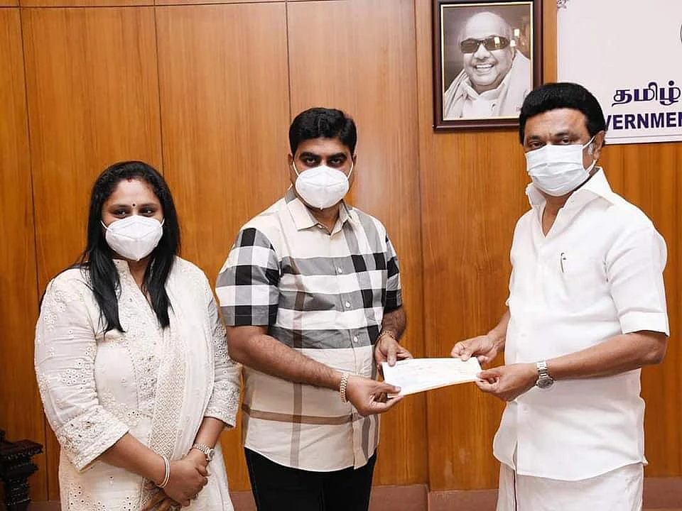 முதல்வர் நிவாரண நிதி: பூர்விகா மொபைல்ஸ் ரூ. 50 லட்சம் நிதியுதவி!