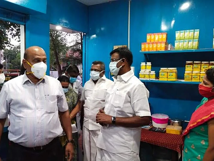 `அதிகாரிகளோ, ஆட்சியில் இருந்தவர்களோ.. யாராக இருந்தாலும் நடவடிக்கை!' - பால்வளத்துறை அமைச்சர் நாசர்