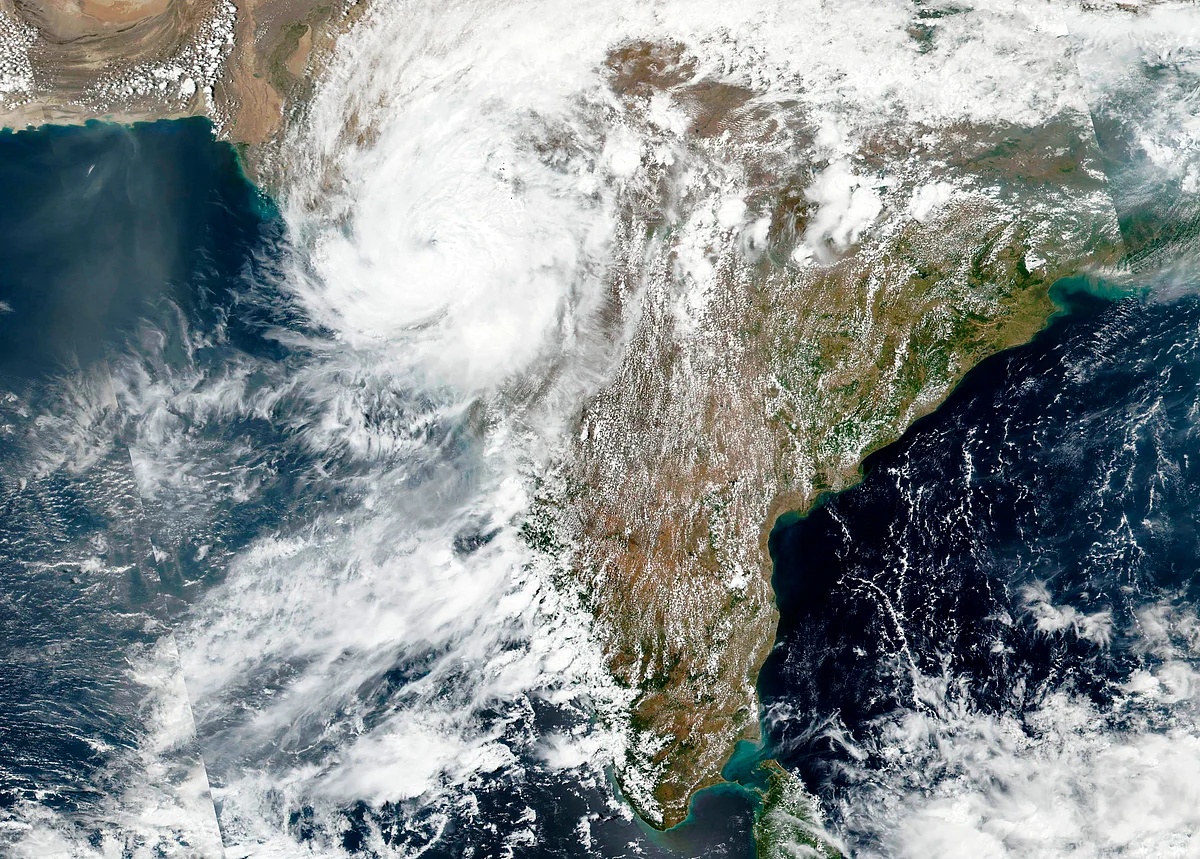 டவ் தே புயல்
