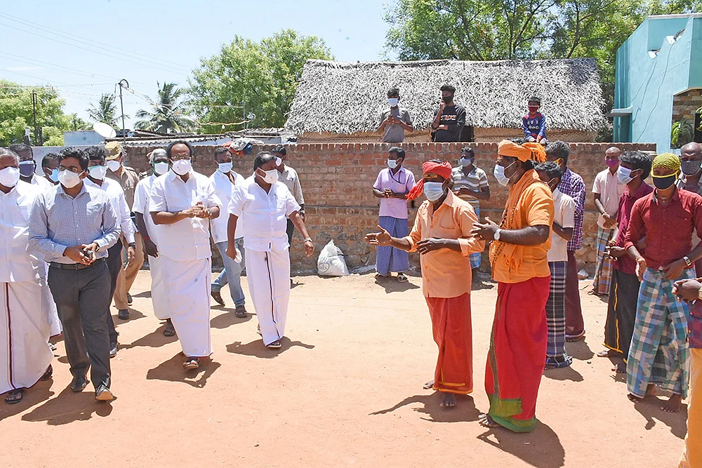 “உங்களுக்கும் நல்ல காலம் பிறக்கும்!” - சாமக்கோடாங்கிகளின் துயர் துடைத்த ஜூ.வி