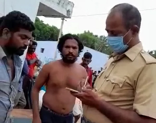 விசாரணை நடத்திய தலைமைக் காவலர் பாலகிருஷ்ணன்