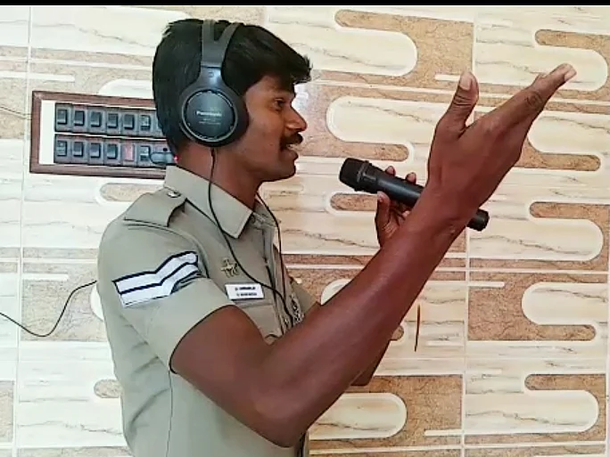 ’கர்ணன்’ திரைப்பட பாடல் மெட்டு.. கொரோனா விழிப்புணர்வு பாடல் பாடும் தேனி ’ஹெட் கான்ஸ்டபிள்’!