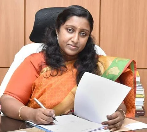ஆட்சியர் ஸ்ரேயா பி சிங்