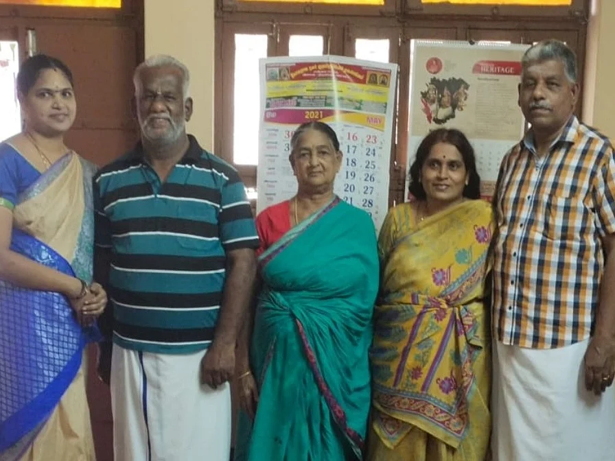 `கொரோனா நோயாளிகளுக்கு மூன்று வேளையும் ஊட்டச்சத்து உணவு!' - ஒரு குடும்பத்தின் உன்னத சேவை