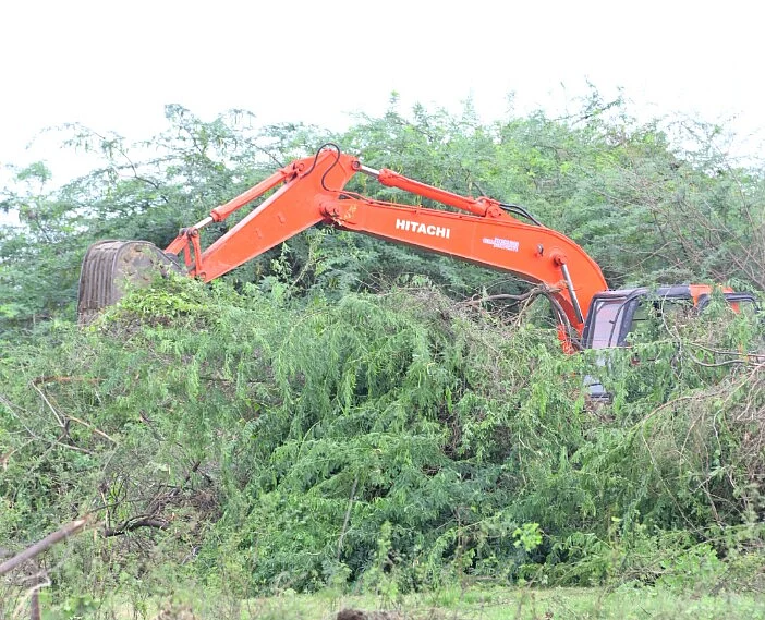 தூர் வாருதல்