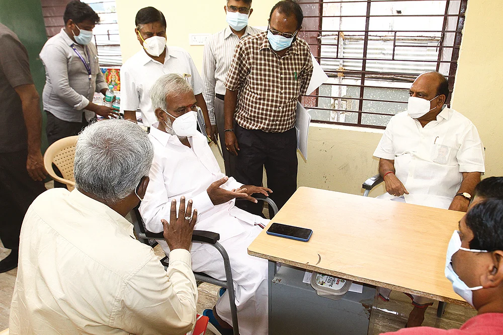 ஏழை மக்களுக்கு இல்லம் வேண்டும்! - களத்தில் ஆனந்த விகடன்...