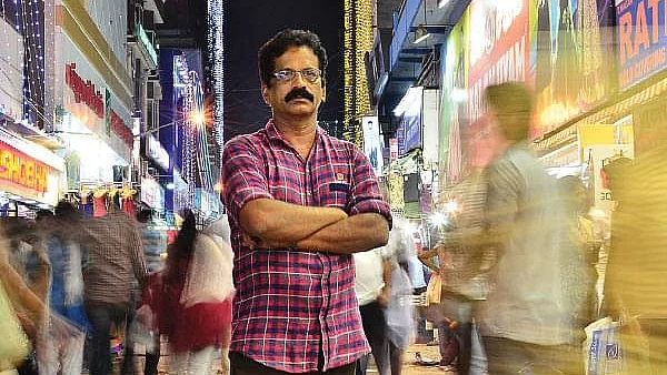 யவனிகா ஸ்ரீராம்