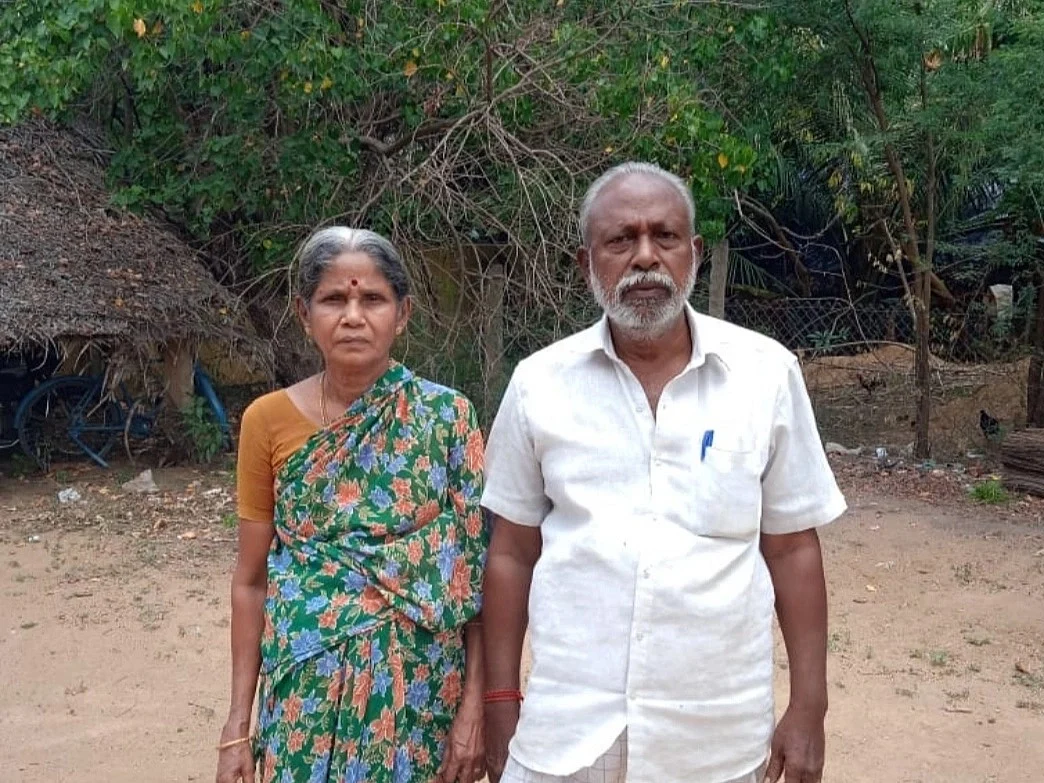 `எங்க வீட்டுக்கு திரும்ப வந்துட்டோம்; ரொம்ப நன்றி!’ - மகனால் கைவிடப்பட்ட பெற்றோர் நெகிழ்ச்சி