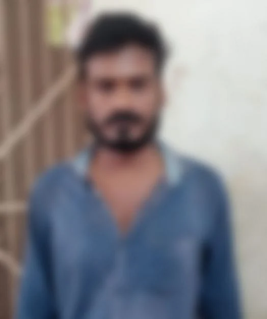 பாதிக்கப்பட்ட பெண்ணின் கணவர்