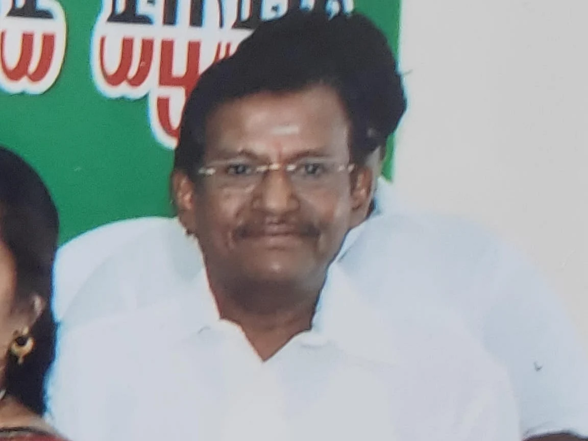 ஆனந்தன்