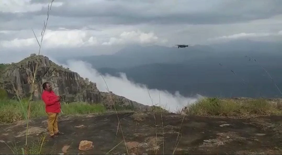 காப்புக் காட்டில் அத்துமீறும் யூடியூபர்கள்!