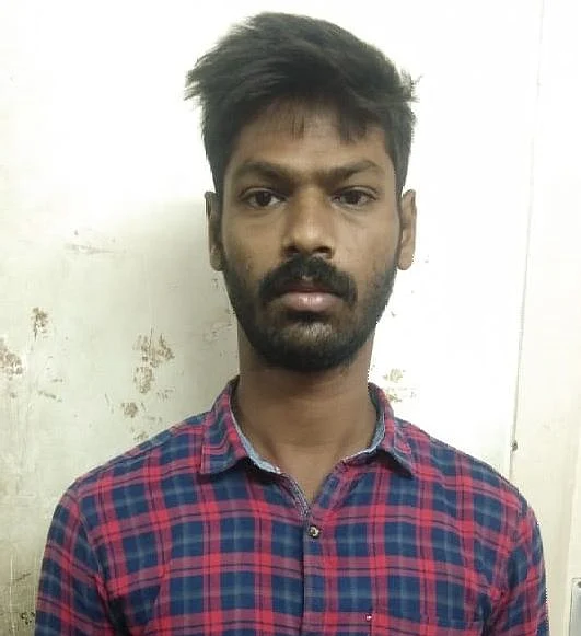 கைது செய்யப்பட்ட சுந்தரமூர்த்தி