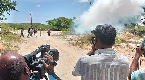 செயல் இழக்க வைக்கப்பட்ட பைப் வெடிகுண்டுகள்