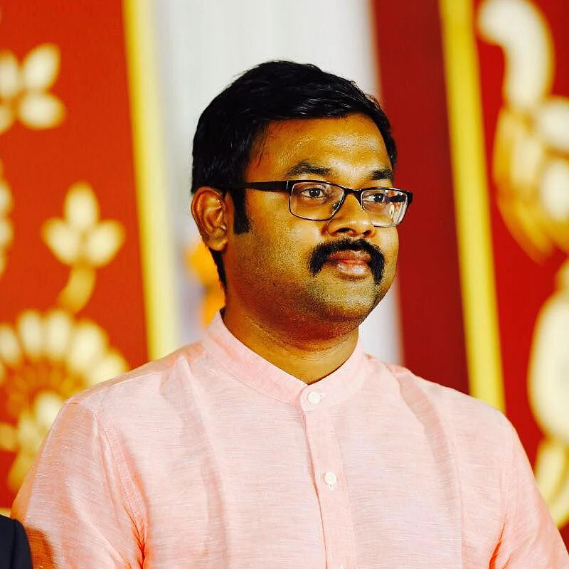 திருப்பூர் கலெக்டர் விஜயகார்த்திகேயன்