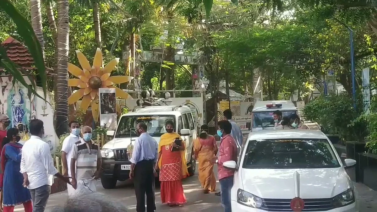 பள்ளியில் விசாரணை
