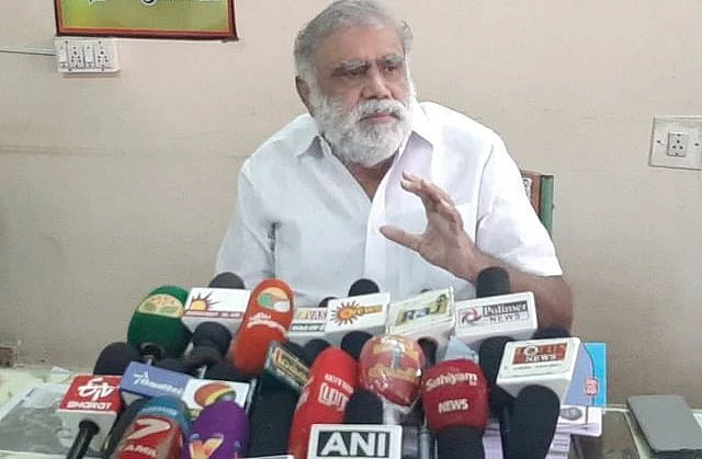 கூட்டுறவுத்துறை அமைச்சர் ஐ.பெரியசாமி