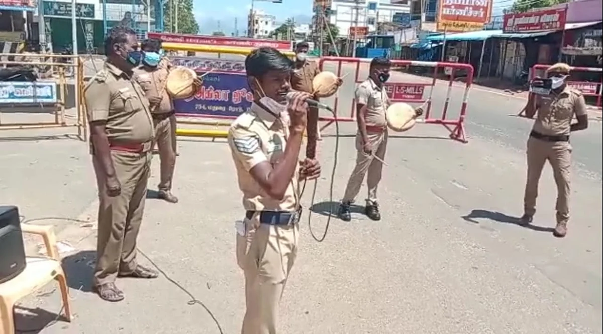 விழிப்புணர்வு பாடல் பாடும் மணிகண்டன்