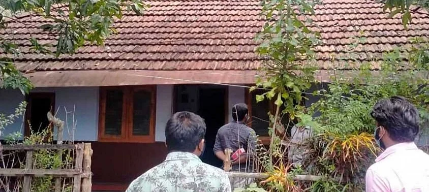 தனி அறையில் ஸஜிதா வசித்த ஓட்டு வீடு