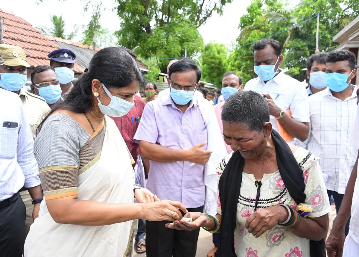 கனிமொழியிடம் ரூ.500 பெற்ற மனநிலை பாதிக்கப்பட்ட செய்த்தூன் பீவி