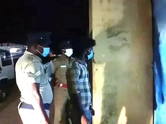 திருத்தணி: `10-ம் வகுப்பு மாணவியிடம் திருமண ஆசை காட்டி அத்துமீறிய இளைஞர்!' - போக்சோவில் கைது
