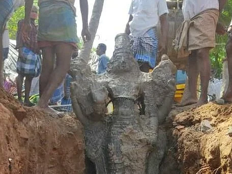 "எங்க மண்ணுல கிடைச்ச சாமி இங்கதான் இருக்கும்!"- கரையான்குறிச்சியில் நிகழ்ந்த பக்திப் போராட்டம்