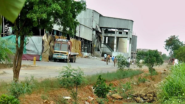 விஷவாயு தாக்கிய ஆலை