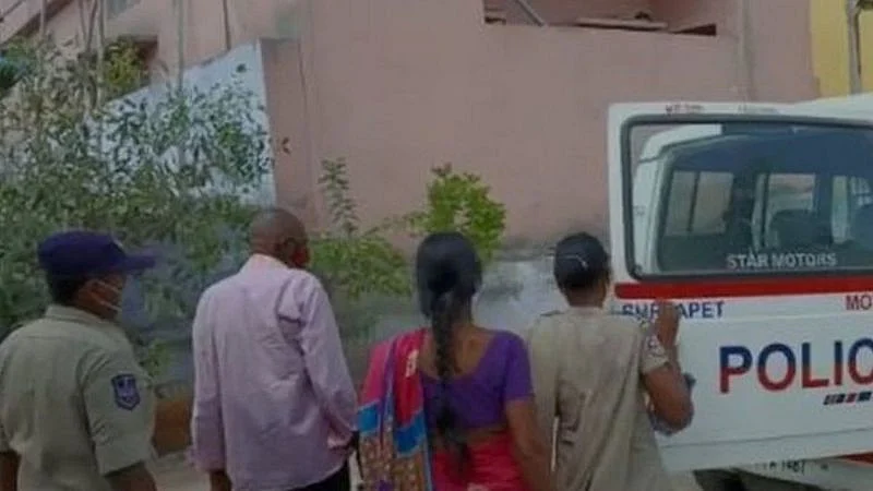 கைது