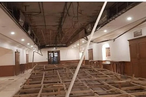 ஸ்லாப் இடிந்த இடம்