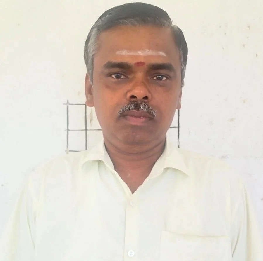 ஸ்ரீரங்கதத்தைச் சேர்ந்த ரமேஷ்