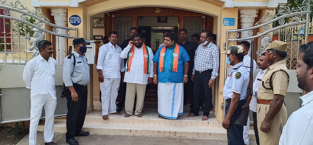 எம்.ஆர்.கணேஷ் மற்றும் எம்.ஆர்.சுவாமிநாதன்