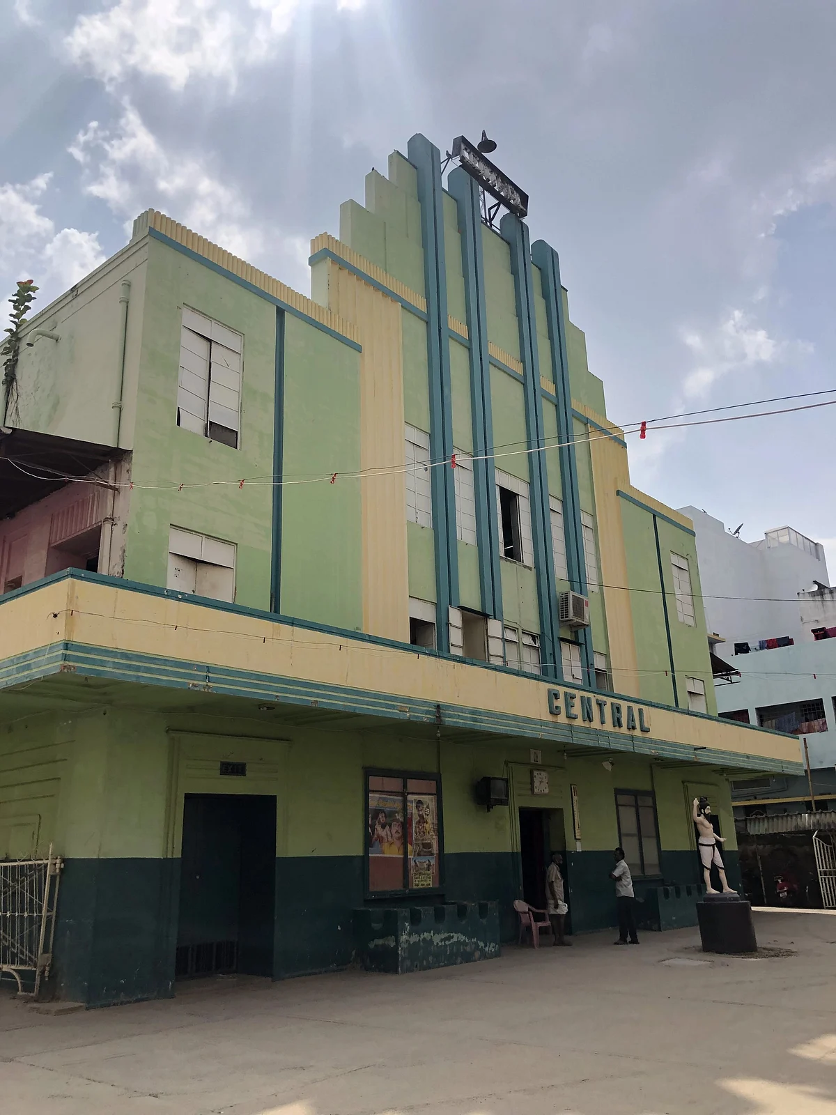 மதுரை சென்ட்ரல் திரையரங்கம்