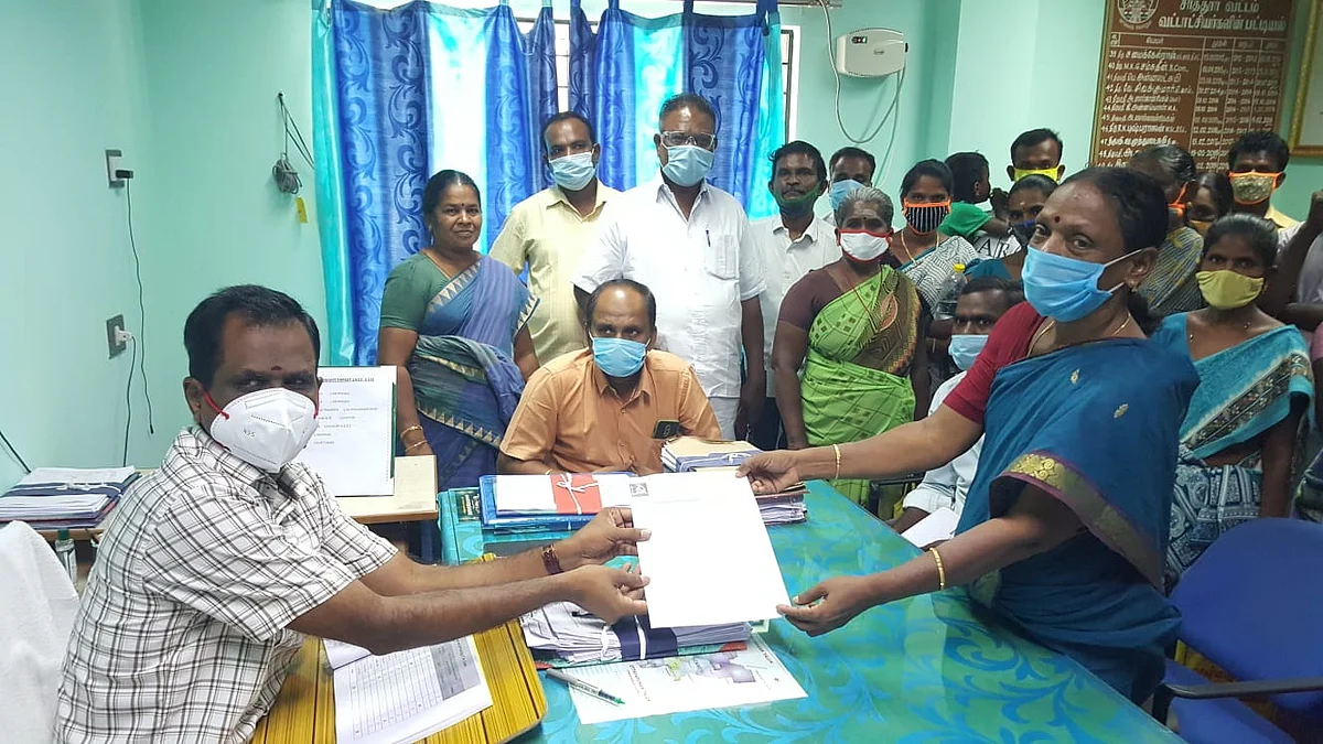 சாத்தூர் வட்டாட்சியரிடம் அளிக்கப்பட்ட மனு