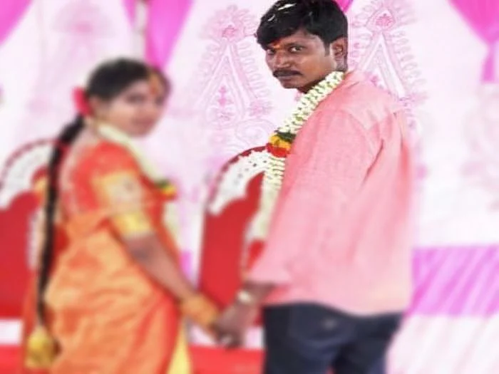 கொலை செய்யப்பட்ட புவனேஸ்வரியுடன் நித்தியானந்தம்