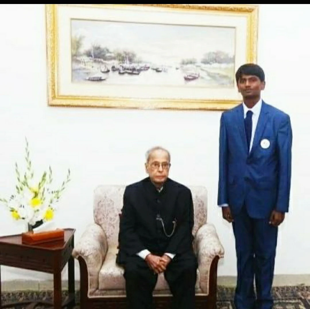 முன்னாள் ஜனாதிபதி பிரணாப் முகர்ஜியுடன்