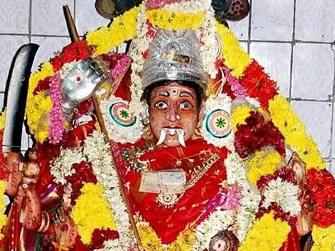 காரைக்கால்: கனவில் வந்து பலன் தரும் பத்ரகாளியம்மன் - நம்பிக்கையால் குவியும் பக்தர்கள்!