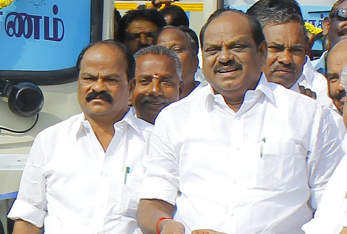 வைத்திலிங்கம் உடன் பரசுராமன்