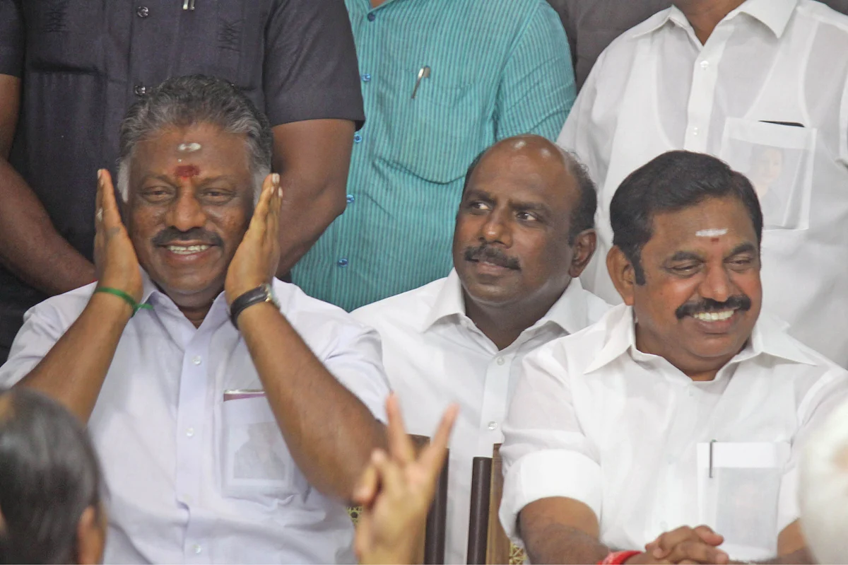 ஓ.பன்னீர்செல்வம், எடப்பாடி பழனிசாமி