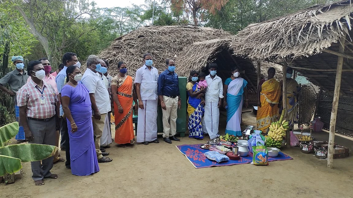 கூரையிலான புது வீடு