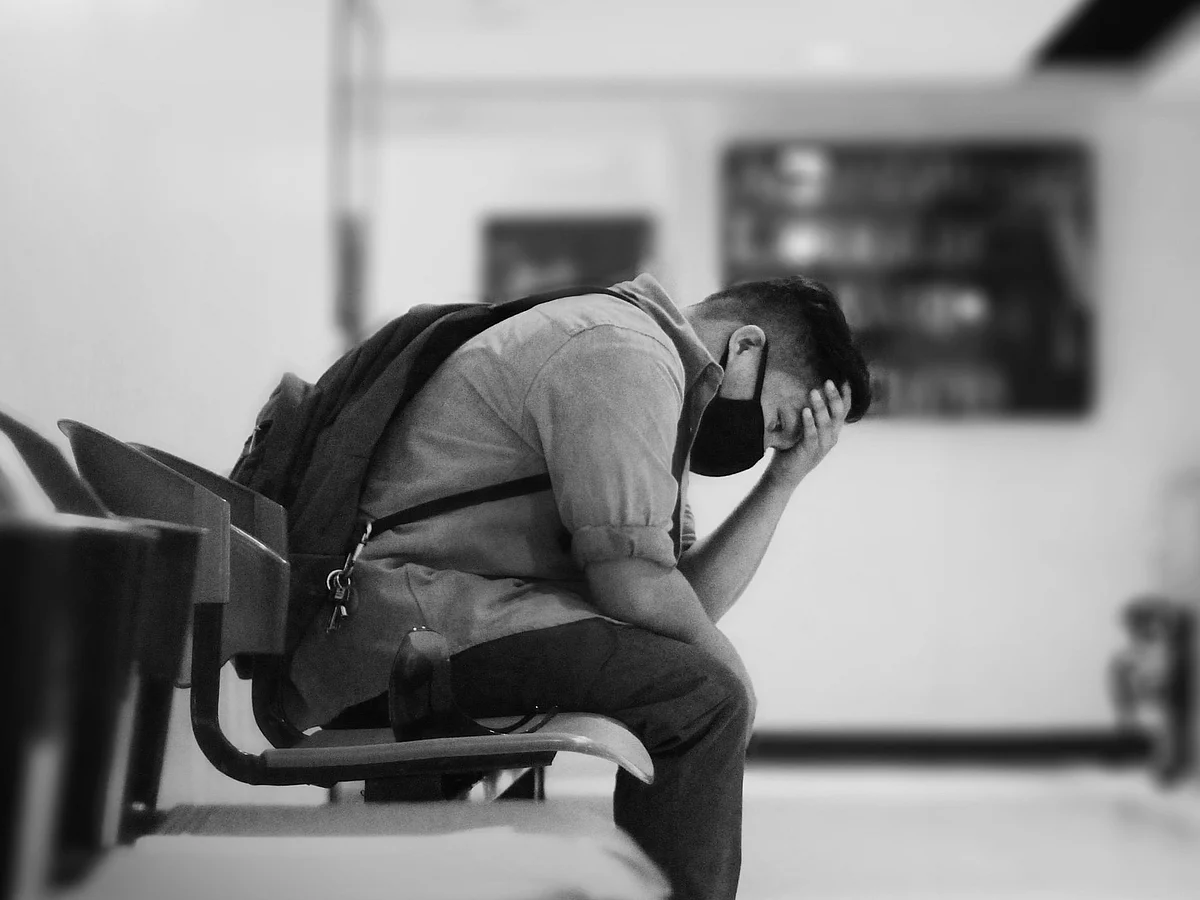 Grief Therapy: கொரோனாவில் உறவுகளை இழந்தவர்களை ஆற்றுப்படுத்தும் துக்க சிகிச்சை; எப்படி வழங்கப்படும்?