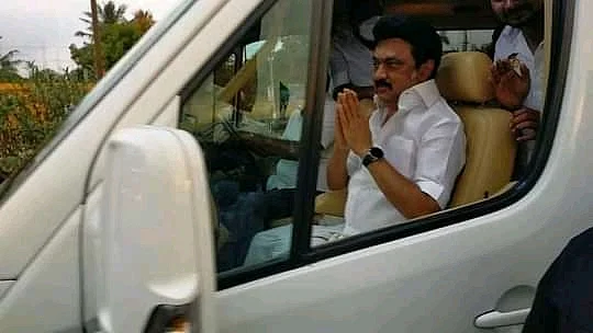 `திருக்குறள் - கலைஞர் உரை’ - திருவாரூரில் முதல்வர் ஸ்டாலினை நெகிழ வைத்த சிறார்கள்