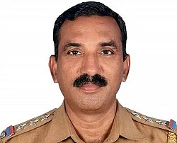 காவல்துறை துணை கண்காணிப்பாளர் ஃபிரான்சிஸ்