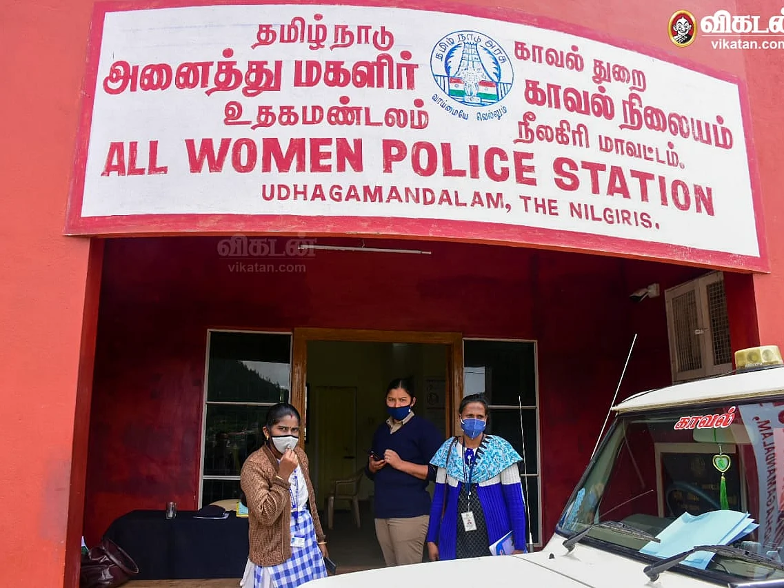 நீலகிரி: வாட்டிய வறுமை.. 3 குழந்தைகளையும் விற்ற பெற்றோர்! - ஊட்டியை உறையவைத்த குழந்தை விற்பனை