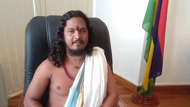 திருச்சி தேஜஸ் சுவாமி