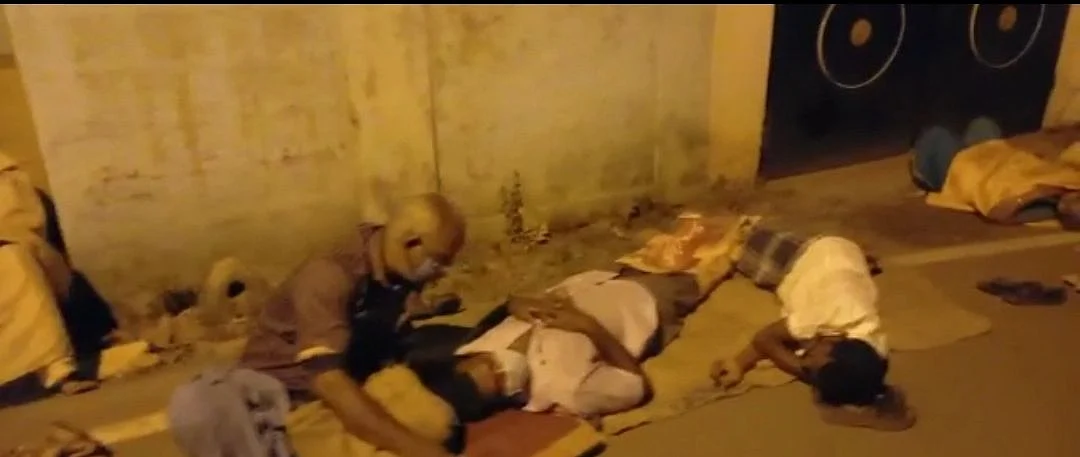 தடுப்பூசி காத்திருப்பு