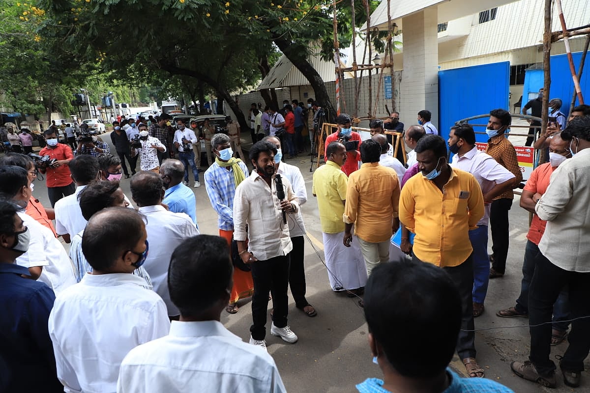 vikatan%2F2021-07%2F82daaad4-bfd8-4787-983a-77820fddbf72%2FWhatsApp_Image_2021_07_12_at_10_46_51_AM.jpeg?auto=format%2Ccompress&format=webp&w=640&dpr=1.1