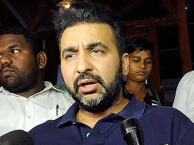 ராஜ் குந்த்ராவின் அலுவலகத்தில் ரகசிய கப்போர்டு... எதிர் சாட்சிகளாக மாறிய அவரின் நான்கு ஊழியர்கள்!