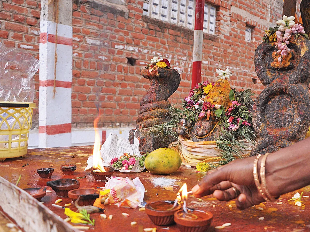 கன்னிலக்னம்
குலதெய்வ வழிபாடு