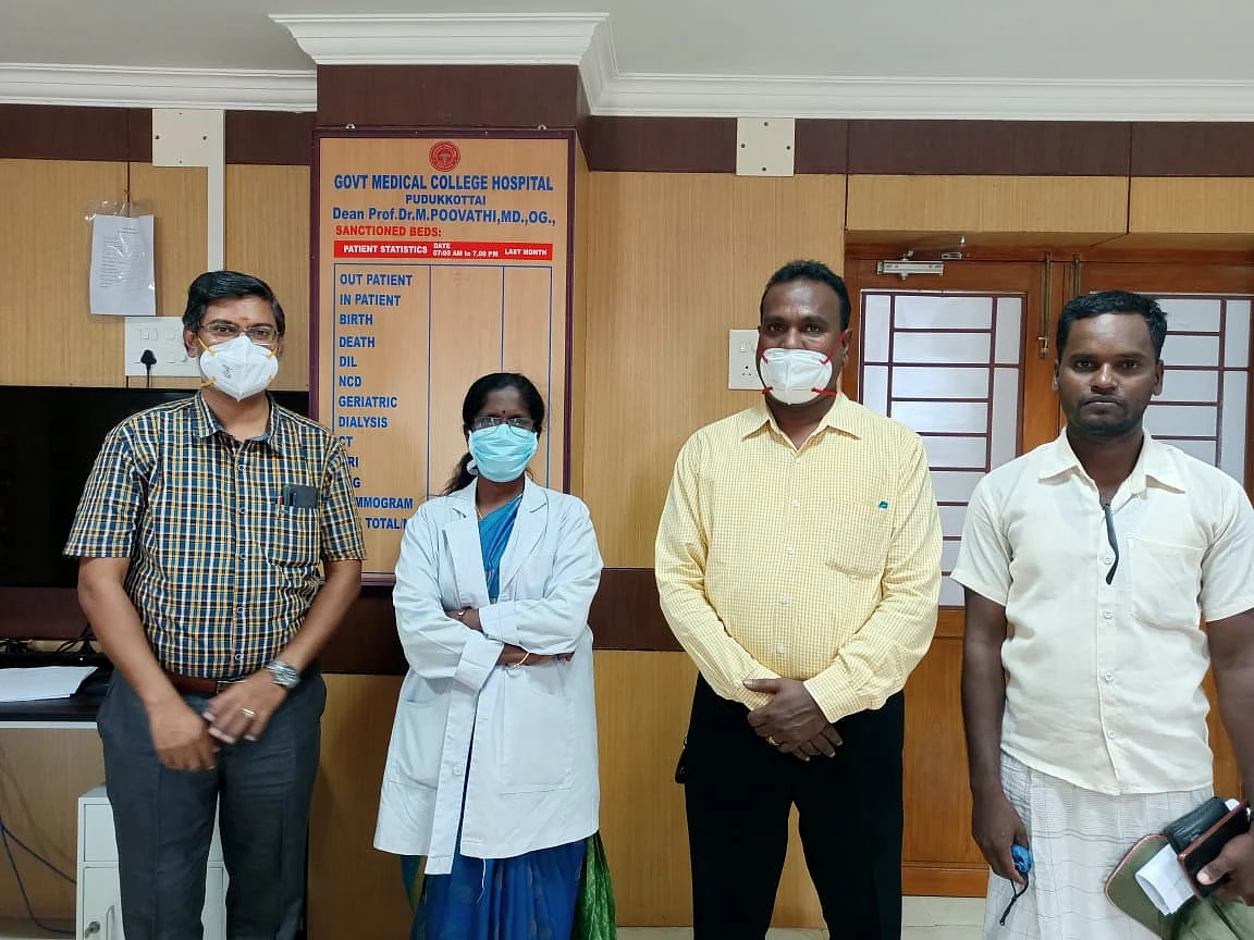 தொழிலாளியின் கண்ணும் மூக்கும் சேருமிடத்தில் சிக்கிய இரும்புத்துகள்; அகற்றிய அரசு மருத்துவர்கள்!