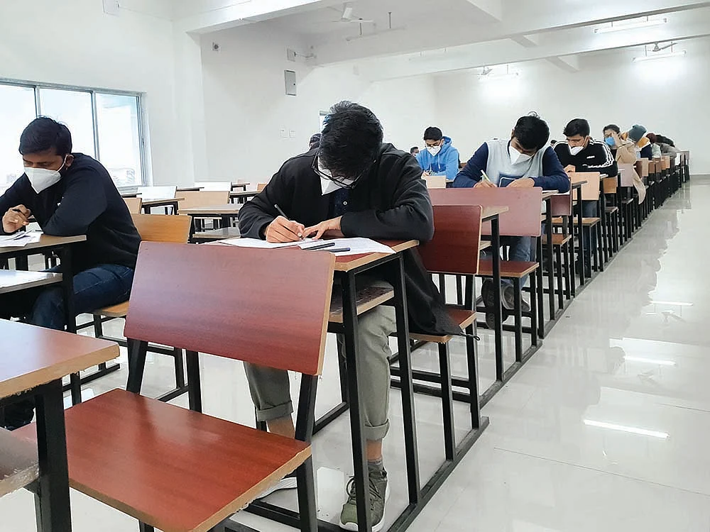 தேர்வுக்குத் தயாராகுங்கள்!