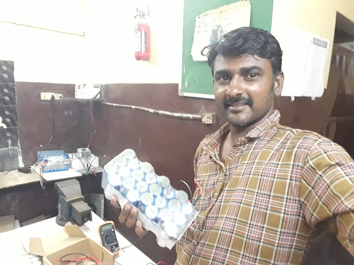 பேட்டரியுடன் பாஸ்கரன்